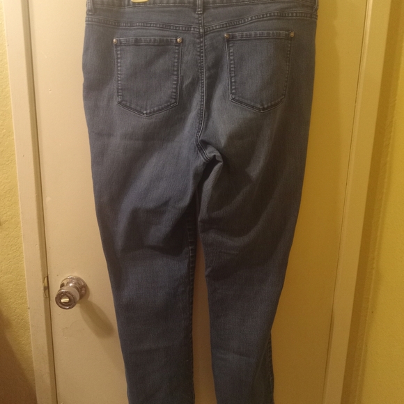 Gloria Vanderbilt Jeans 👖 - Picture 4 of 4